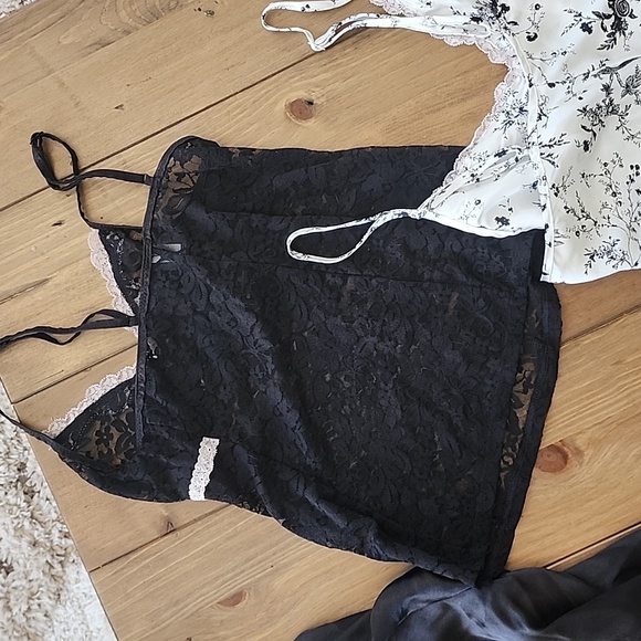 3 Piece Intimates/ Sleepwear Set By Apt. 9 - Picture 12 of 16